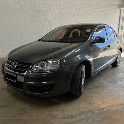 VOLKSWAGEN VENTO